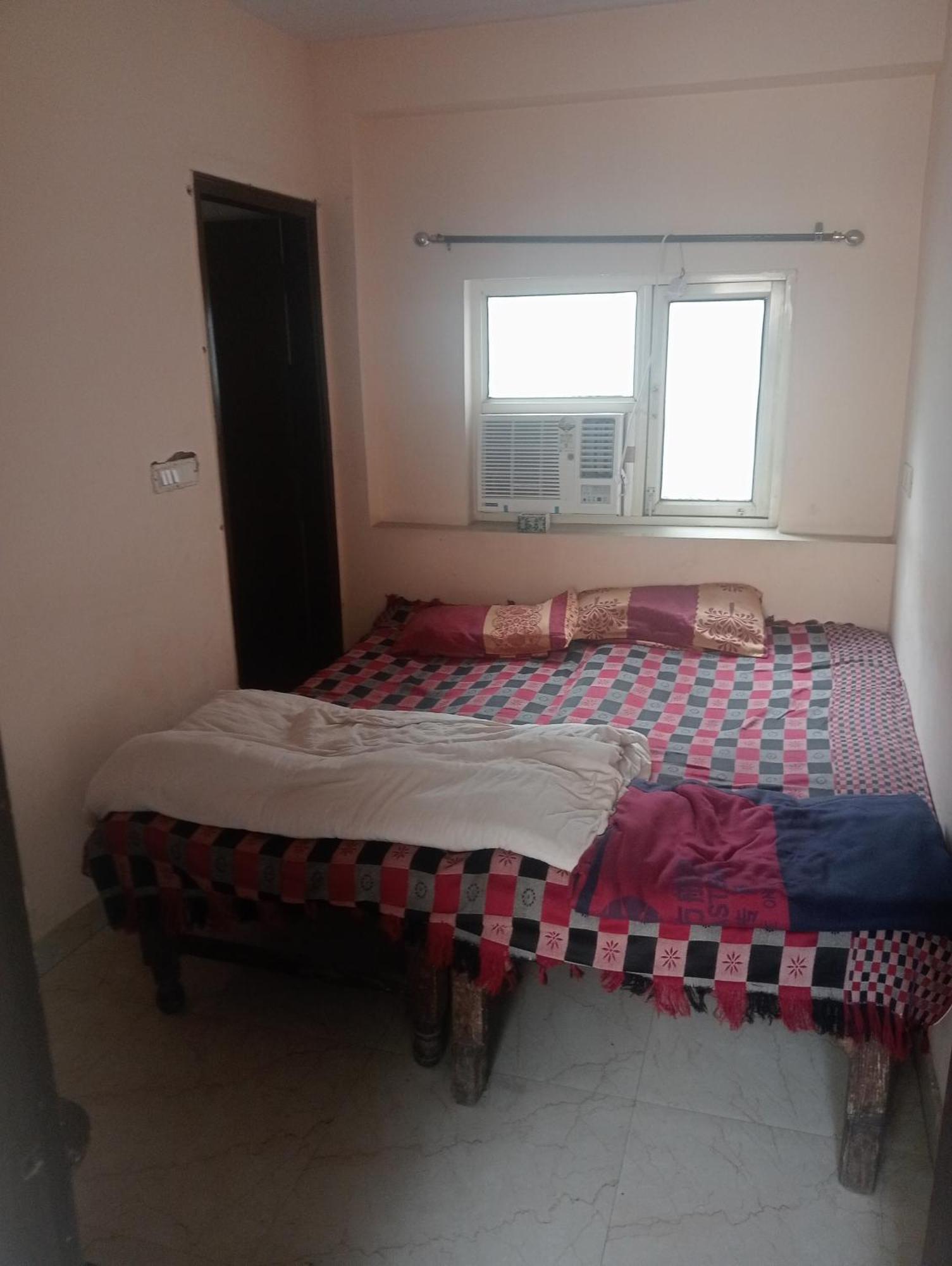 Ever Green Guest House Travel & Pg New Delhi Eksteriør billede