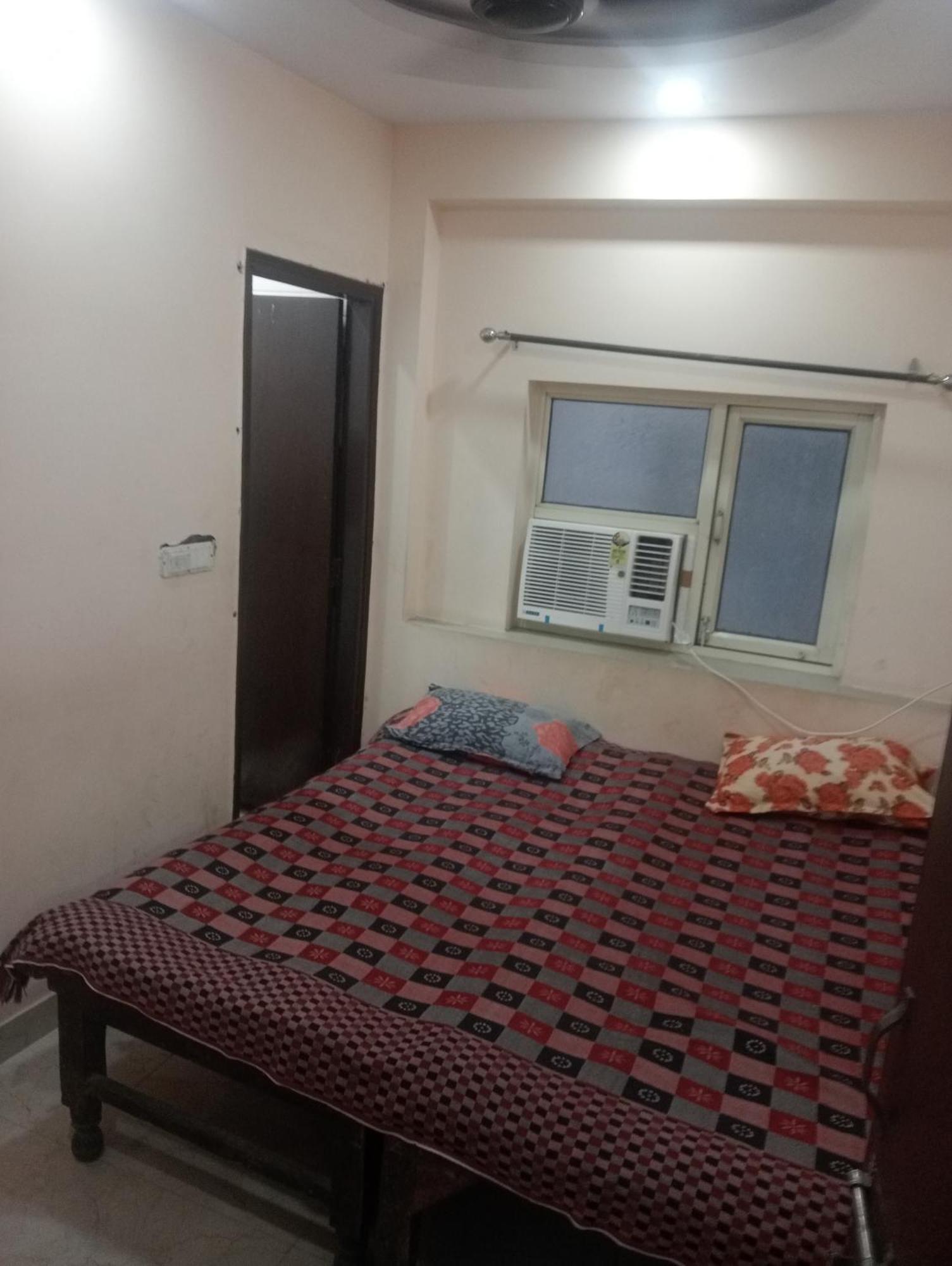 Ever Green Guest House Travel & Pg New Delhi Eksteriør billede